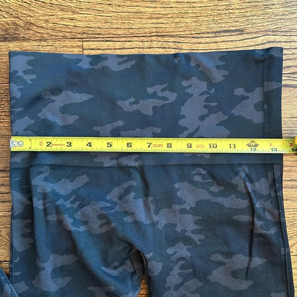 SPANX leggings - Picture 4 of 7